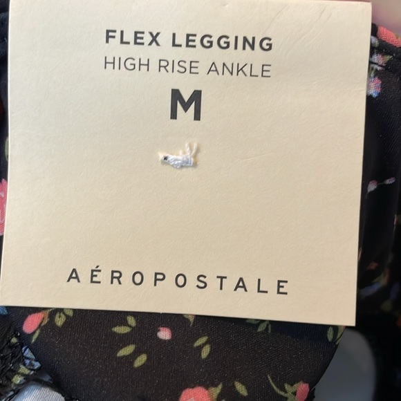 NWT Aeropostale Flex High Rise Ankle Legging SZ M Booty Enchancing Floral - Picture 11 of 11